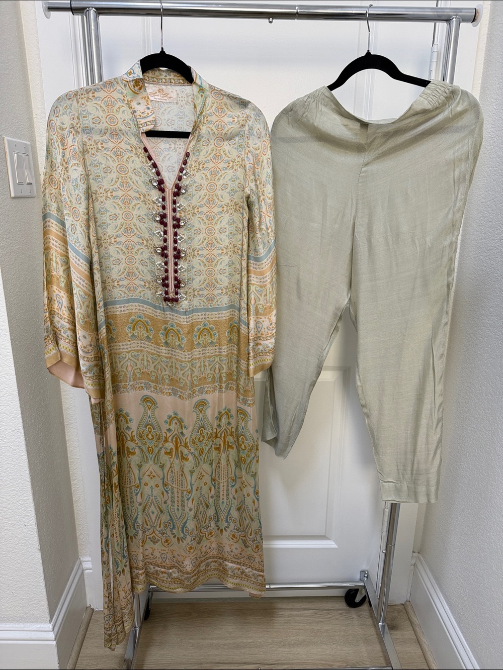 2 pcs screen print Pakistani designer outfit with pants Ayesha Somaya